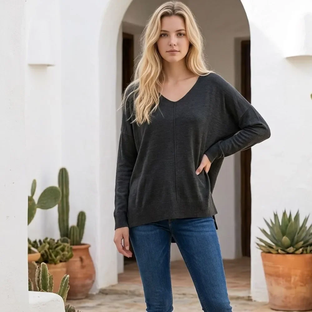 NWT Love Ryan Plus Size Women’s Black V Neck Long Sleeve Sweater - Size 1XL